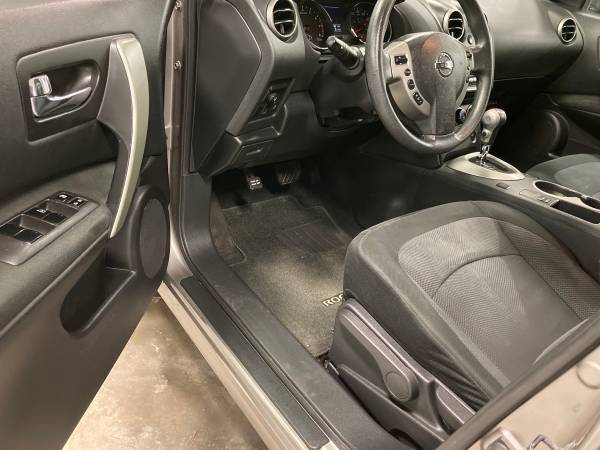 2012 Nissan Rogue SV AWD - cars & trucks - by owner - vehicle... for sale in Frontenac, MO – photo 10