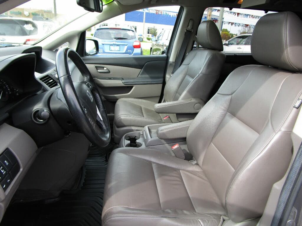 2012 Honda Odyssey Touring FWD for sale in MENASHA, WI – photo 6