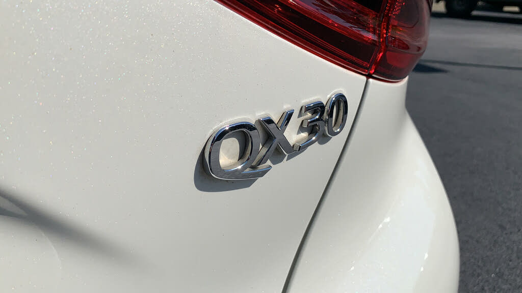2017 INFINITI QX30 Premium AWD for sale in Ardmore, PA – photo 10