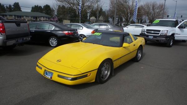 1990 Chevrolet Corvette Glass Top, Yellow, Financing! for sale in Eugene, OR