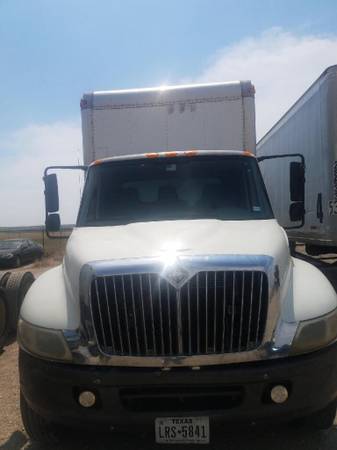 2002 International Box Truck 26FT W/LIFT GATE12k for sale in Fort Worth, TX