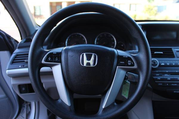 Take a look at this 2009 Honda Accord Sdn-Hartford for sale in Manchester, CT – photo 16