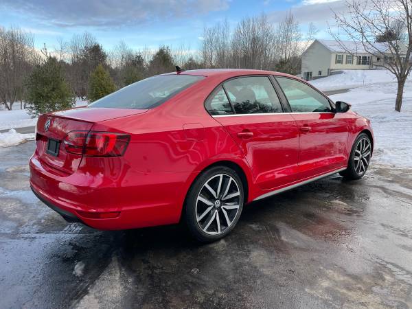 VW Jetta GLI Autobahn w/Nav Exceptionally Clean Serviced & Inspected for sale in South Barre, VT – photo 6