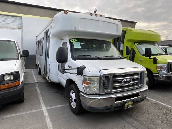 2011 Ford E-450 Bus with Handicap Wheelchair Access for sale in Fountain Valley, CA – photo 2