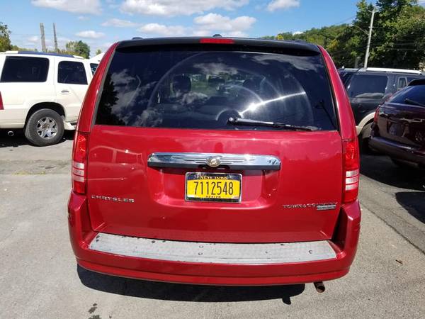 2009 Chrysler Town &Country Touring Edition for sale in Rensselaer, NY – photo 5