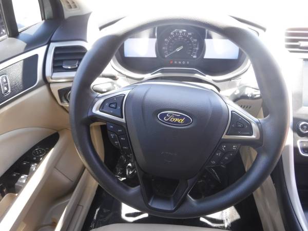 2016 Ford Fusion SE 4dr Sedan. - cars & trucks - by dealer - vehicle... for sale in Phoenix, AZ – photo 18