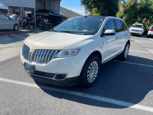 2012 Lincoln MKX Sport utility new tires, excellent condition - cars for sale in Deland, FL – photo 7