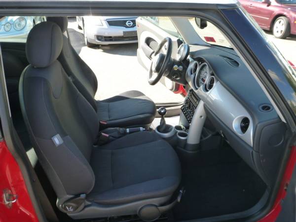 2005 MINI COOPER-5 SPEED MANUAL-RUNS AND DRIVES GOOD-WHOLESALE PRICE... for sale in Milford, MA – photo 11