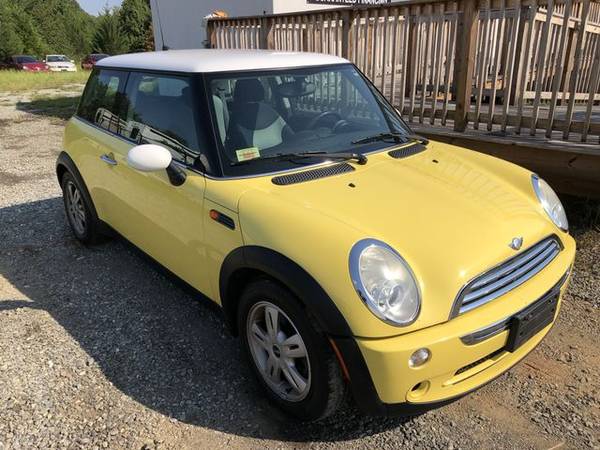 2006 MINI Cooper - 6 month/6000 MILE WARRANTY// 3 DAY RETURN POLICY... for sale in Fredericksburg, NC – photo 2