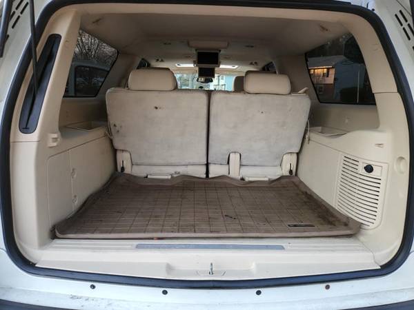 2007 Cadillac Escalade ESV Luxury 202K - - by dealer for sale in Rensselaer, NY – photo 15
