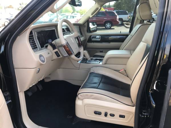 2008 LINCOLN NAVIGATOR FULLY LOADED, RUNS AND DRIVES GREAT for sale in Eugene, OR – photo 6