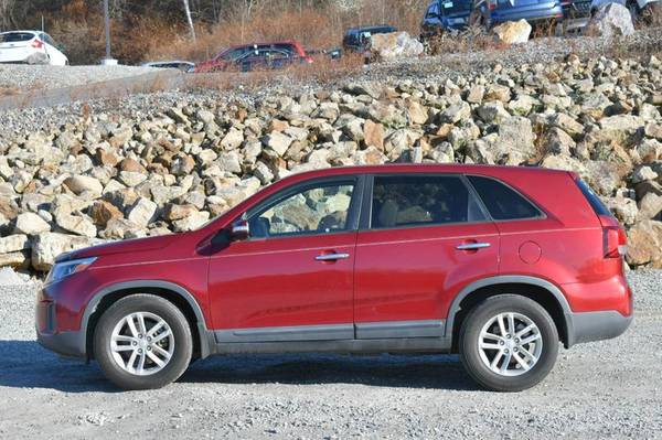 2014 Kia Sorento LX - - by dealer - vehicle for sale in Naugatuck, CT – photo 4