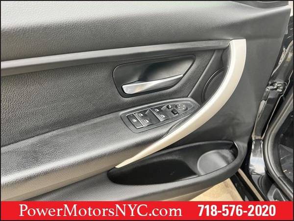 2018 BMW 3 Series 320i xDrive - - by dealer - vehicle for sale in Jamaica, NY – photo 16
