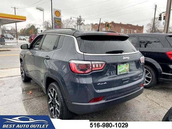 2017 Jeep Compass Limited 4x4 SUV - cars & trucks - by dealer -... for sale in Floral Park, NY – photo 3