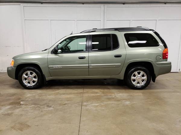 2004 GMC Envoy XL SLE 4.2L V6 4WD - cars & trucks - by dealer -... for sale in Lake In The Hills, IL – photo 2