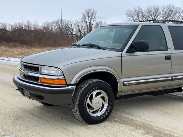2000 Chevy Blazer LS: SUPER LOW MILES 4 Wheel Drive - cars & for sale in Madison, WI – photo 12