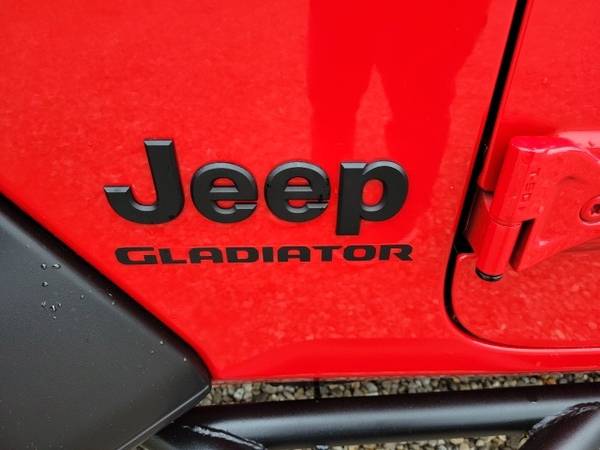 2021 Jeep Gladiator Sport - - by dealer - vehicle for sale in Logan, OH – photo 9
