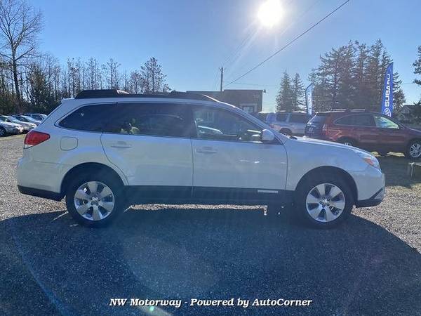 2011 Subaru Outback 2.5i Premium Wagon 4D - cars & trucks - by... for sale in Lynden, WA – photo 6