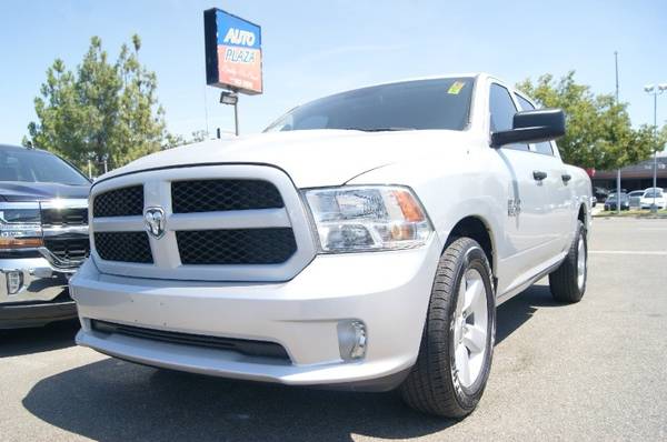 2016 Ram 1500 Crew Cab Low Miles Easy Financing! for sale in Fresno, CA