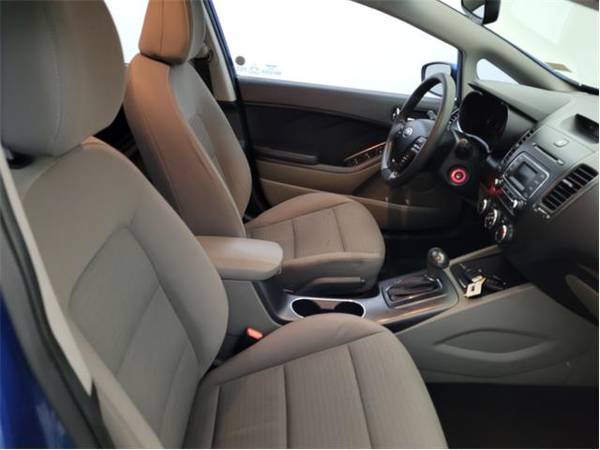 2015 Kia Forte LX - sedan - - by dealer - vehicle for sale in Bradenton, FL – photo 21
