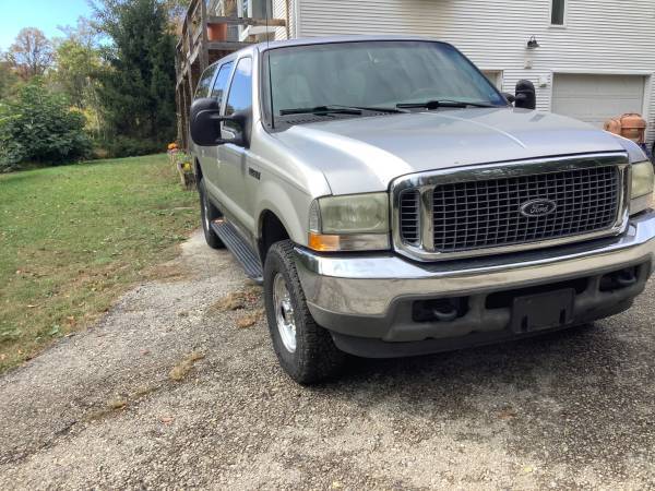 2002 Excursion XLT 7 3 diesel 4x4 ford powerstroke suv - cars & for sale in Birdsboro, PA