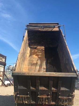 Dump Truck for sale in Ronkonkoma, NY – photo 4