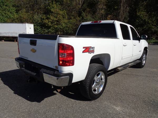 2012 Chevrolet Silverado 2500HD LTZ Crew Cab Short Bed 4x4 6.0 Gas for sale in Waynesboro, PA – photo 8