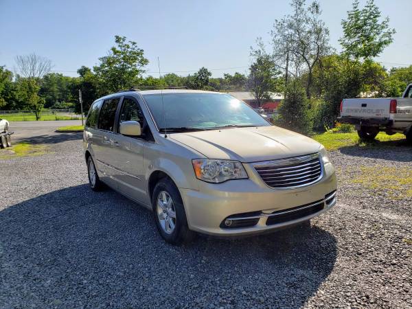 2012 Chrysler Town and Country Touring for sale in Whitesboro, NY – photo 6