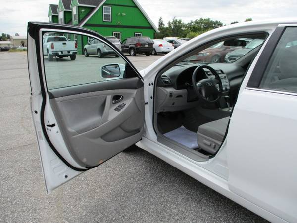 2011 Toyota Camry LE for sale in Fort Wayne, IN – photo 20