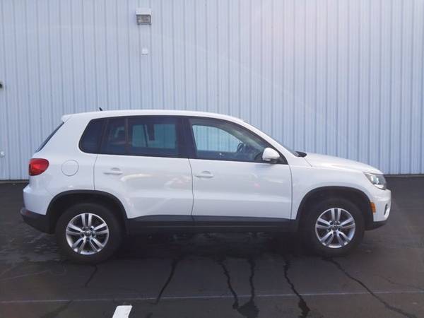 2013 Volkswagen TIGUAN S ROOF Candy White *SAVE $$$* - cars & trucks... for sale in Myrtle Beach, SC – photo 13