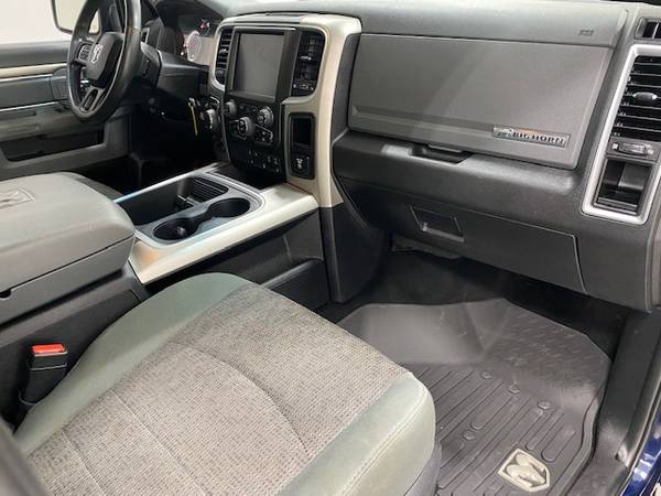 2016 Ram Big Horn Crew Cab 4WD! Htd seats! Remote Start! Nav! NEW for sale in Suamico, WI – photo 14