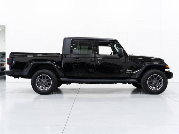 2020 Jeep Gladiator Overland 4x4 - - by dealer for sale in Macomb, MI – photo 5