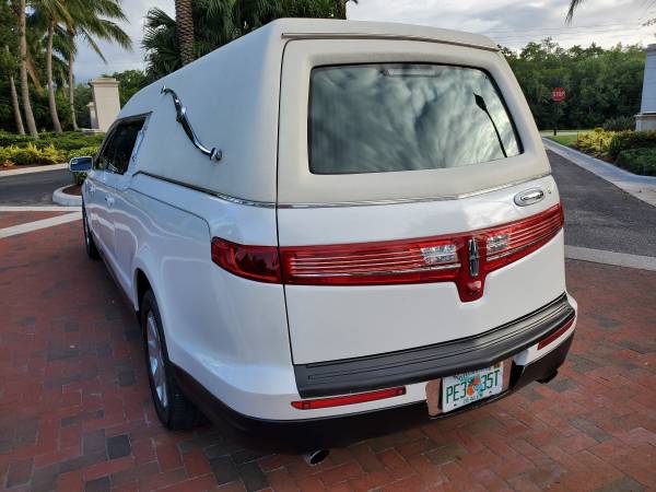 2013 LINCOLN MKT HEARSE AWD - cars & trucks - by owner - vehicle... for sale in Punta Gorda, FL – photo 7