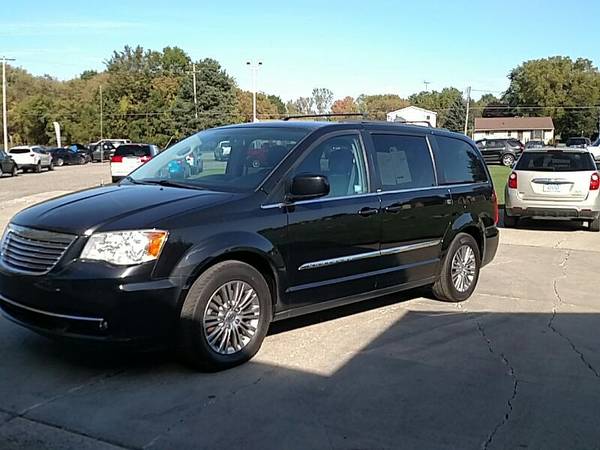 2013 Chrysler Town Country TOURING L for sale in Clio, MI – photo 9