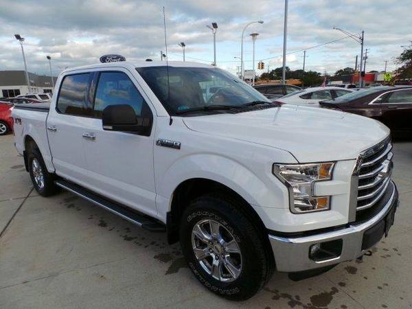 2016 Ford F150 F150 F 150 F-150 truck XLT - Ford Oxford White for sale in St Clair Shrs, MI – photo 2