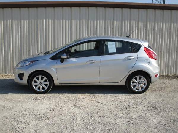 2011 Ford Fiesta SE Hatchback for sale in Wilmington, OH – photo 3