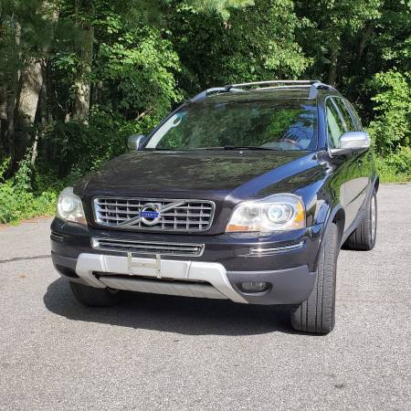 2011 Volvo XC90 V8 AWD Executive with Luxury Package for sale in Oxford, MA – photo 2