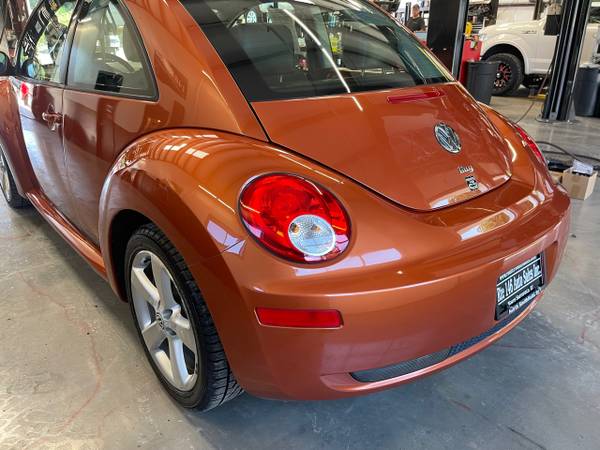 2010 Volkswagen New Beetle Coupe 2dr 2 5L Auto - - by for sale in Manville, RI – photo 5