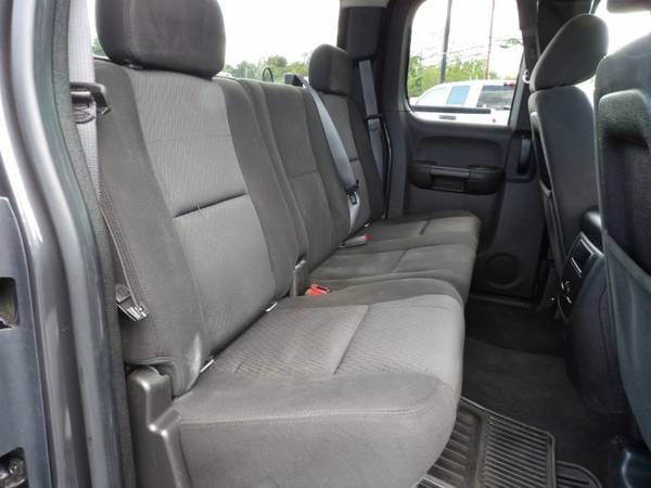 2011 Chevrolet Silverado 1500 LT Ext. Cab Long Box 4WD ## FINANCING... for sale in Woodbridge, District Of Columbia – photo 18