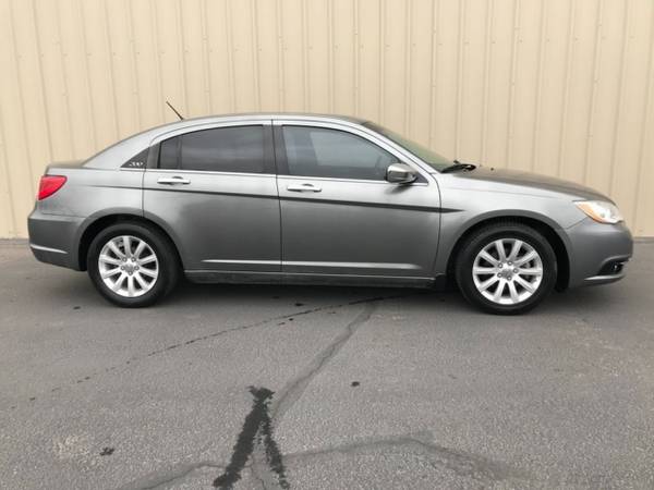 2013 Chrysler 200 Limited - - by dealer - vehicle for sale in Twin Falls, ID – photo 2
