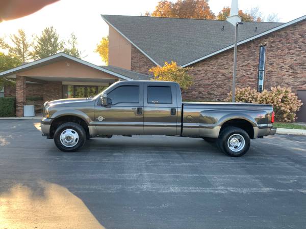 2006 Ford F-350 Dually 4X4 Lariat Package 6 0L Powerstroke Diesel for sale in Rochester, MI – photo 2