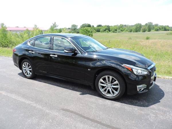2015 Infiniti Q70 4dr Sdn V6 AWD - cars & trucks - by dealer -... for sale in Hartford, WI – photo 10