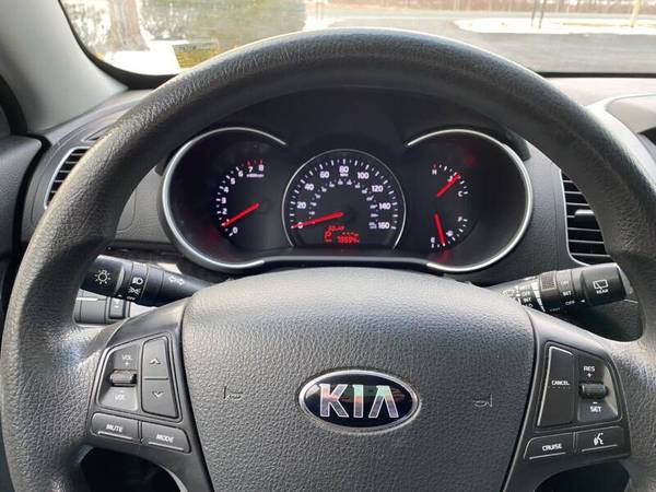 2014 Kia Sorento LX AWD - - by dealer - vehicle for sale in Castleton On Hudson, NY – photo 9