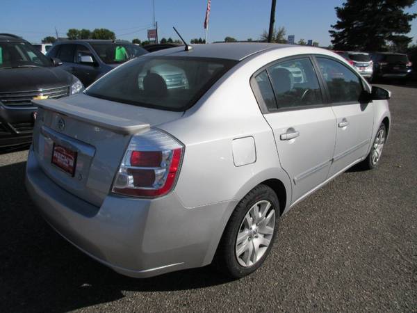 2012 Nissan Sentra 2.0 S - cars & trucks - by dealer - vehicle... for sale in Moorhead, ND – photo 5