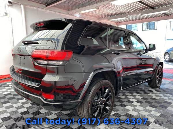 2018 Jeep Grand Cherokee Altitude SUV - - by dealer for sale in Richmond Hill, NY – photo 5