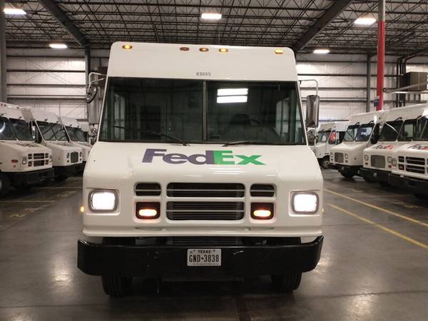 2005 Freightliner MT55 P1200 Fedex Delivery truck built by Utilimast for sale in Mishawaka, IN – photo 10