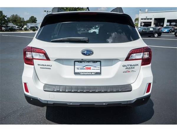 2017 Subaru Outback wagon 2.5i - Subaru Crystal White Pearl for sale in Springfield, MO – photo 6