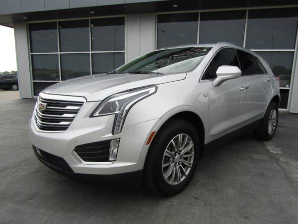 2019 Cadillac XT5 FWD 4dr Luxury - - by dealer for sale in Council Bluffs, NE – photo 3