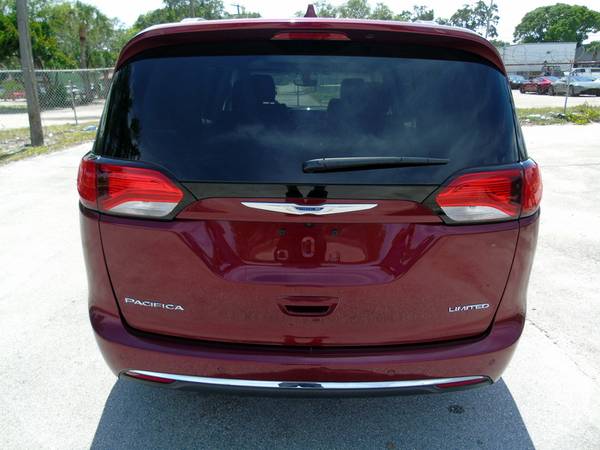 2018 Chrysler Pacifica LIMITED ONLY 5950 MILES!!! for sale in Fort Lauderdale, FL – photo 6