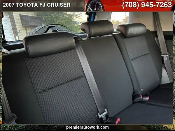 2007 TOYOTA FJ CRUISER - - by dealer - vehicle for sale in Alsip, IL – photo 9